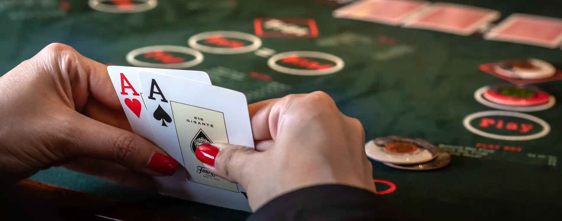 Superdewa: Tempat Terpercaya untuk Slot Online dan Deposit Pulsa
